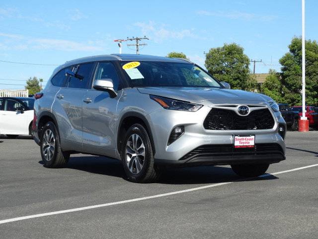 2023 Toyota Highlander XLE — SUV — 7,893 mi — Costa Mesa, CA
