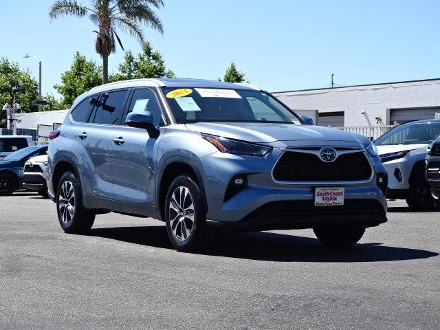 2023 Toyota Highlander Hybrid XLE — SUV — 27,304 mi — Costa Mesa, CA