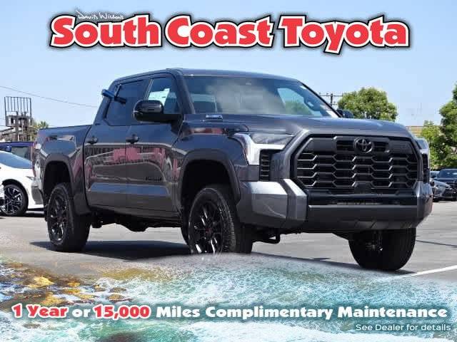 2025 Toyota Tundra Hybrid Limited — Pickup Truck — 198 mi — Costa Mesa, CA