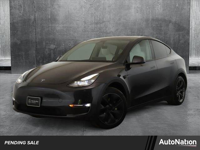 2025 Tesla Model Y Long Range — SUV — 8,424 mi — Westmont, IL