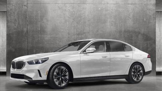 2024 BMW 5 Series 530i — Sedan — 10,936 mi — Westmont, IL