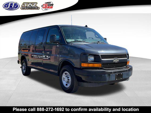 2017 Chevrolet Express Passenger LS — Passenger Van — 19,709 mi — Sanford, NC