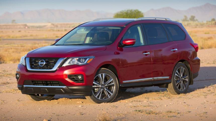 2017 Nissan Pathfinder SV