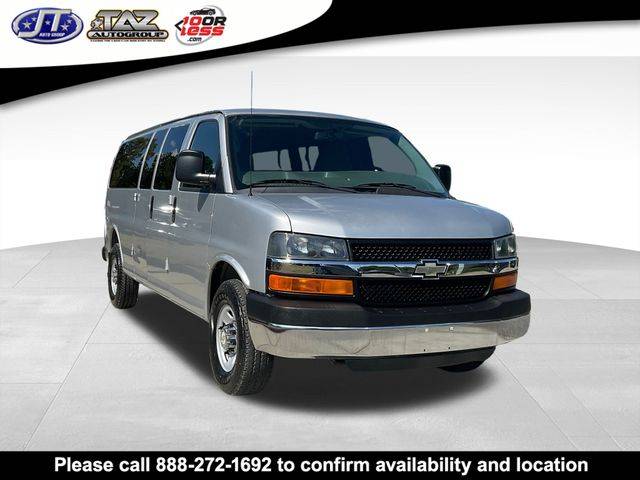 2015 Chevrolet Express Passenger LT — Passenger Van — 32,273 mi — Sanford, NC