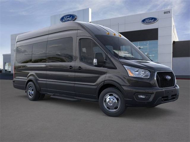 2025 Ford Transit XLT