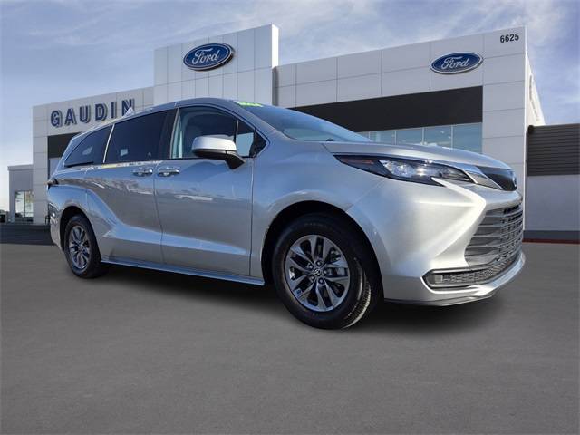 2024 Toyota Sienna LE — Minivan — 24,230 mi — Las Vegas, NV