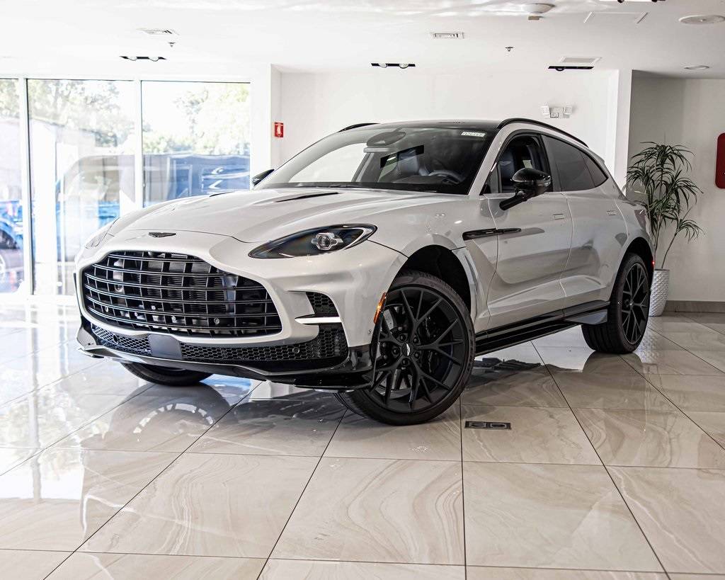 2026 Aston Martin DBX 707