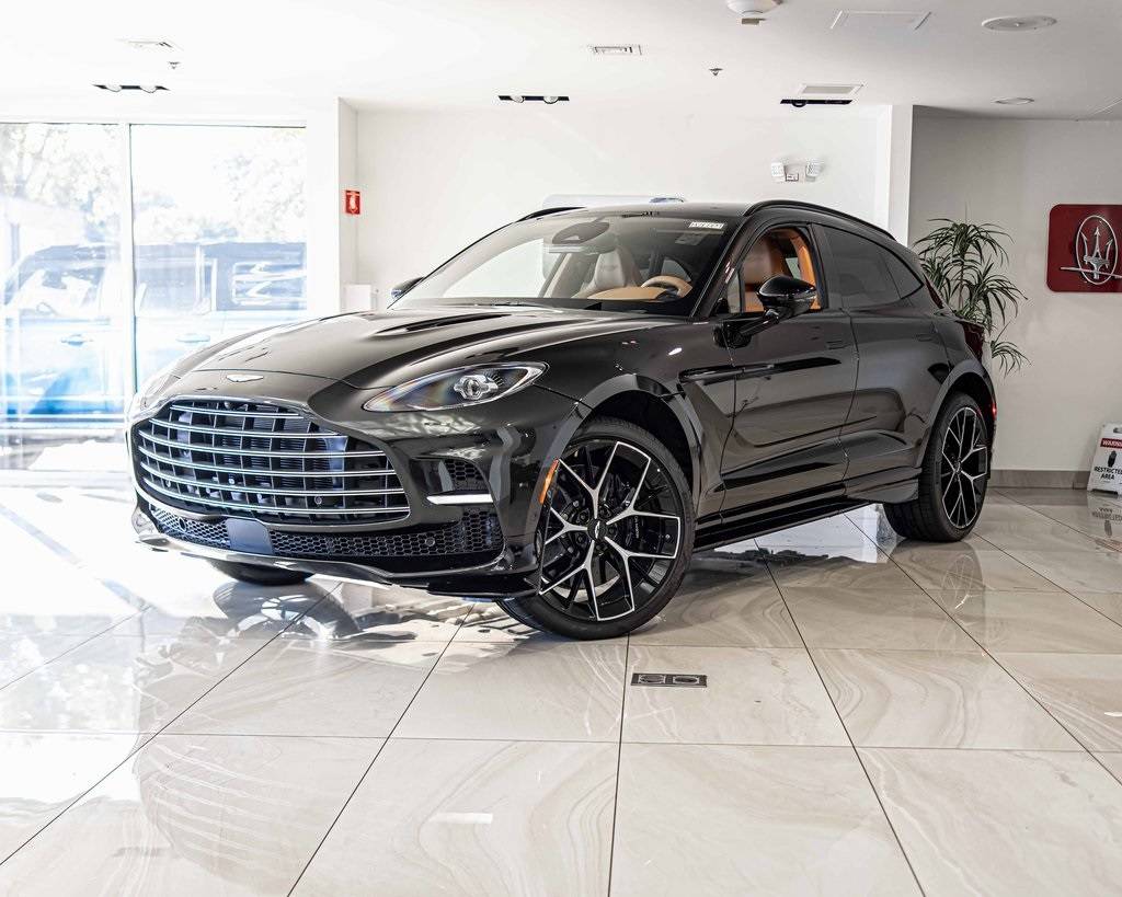 2026 Aston Martin DBX 707