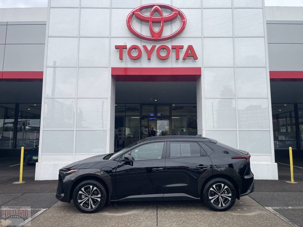 2023 Toyota bZ4X XLE — SUV — 12,019 mi — Portland, OR