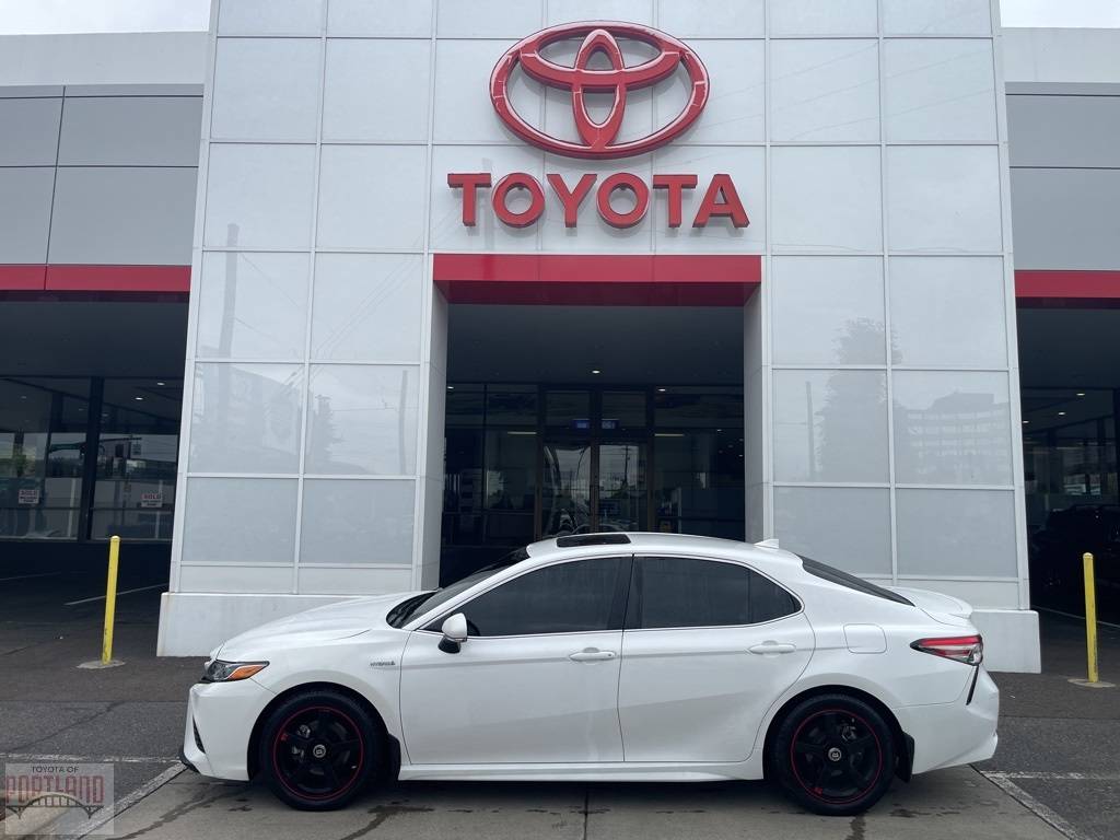2018 Toyota Camry Hybrid LE — Sedan — 79,262 mi — Portland, OR