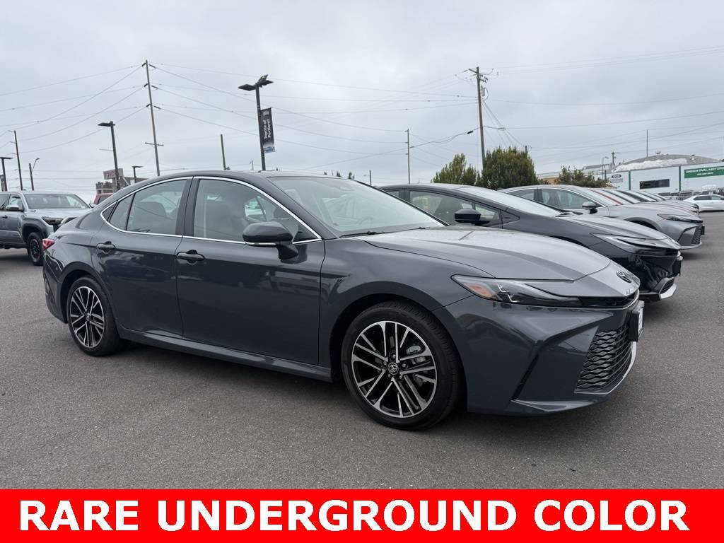 2025 Toyota Camry Hybrid XLE — Sedan — 3,876 mi — Portland, OR