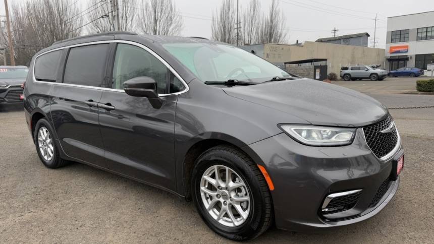2022 Chrysler Pacifica Touring L — Minivan — 62,308 mi — Portland, OR