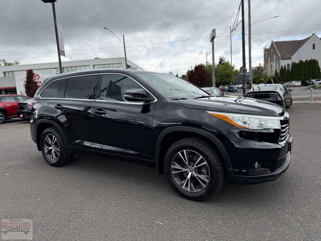 2016 Toyota Highlander XLE — SUV — 81,000 mi — Portland, OR