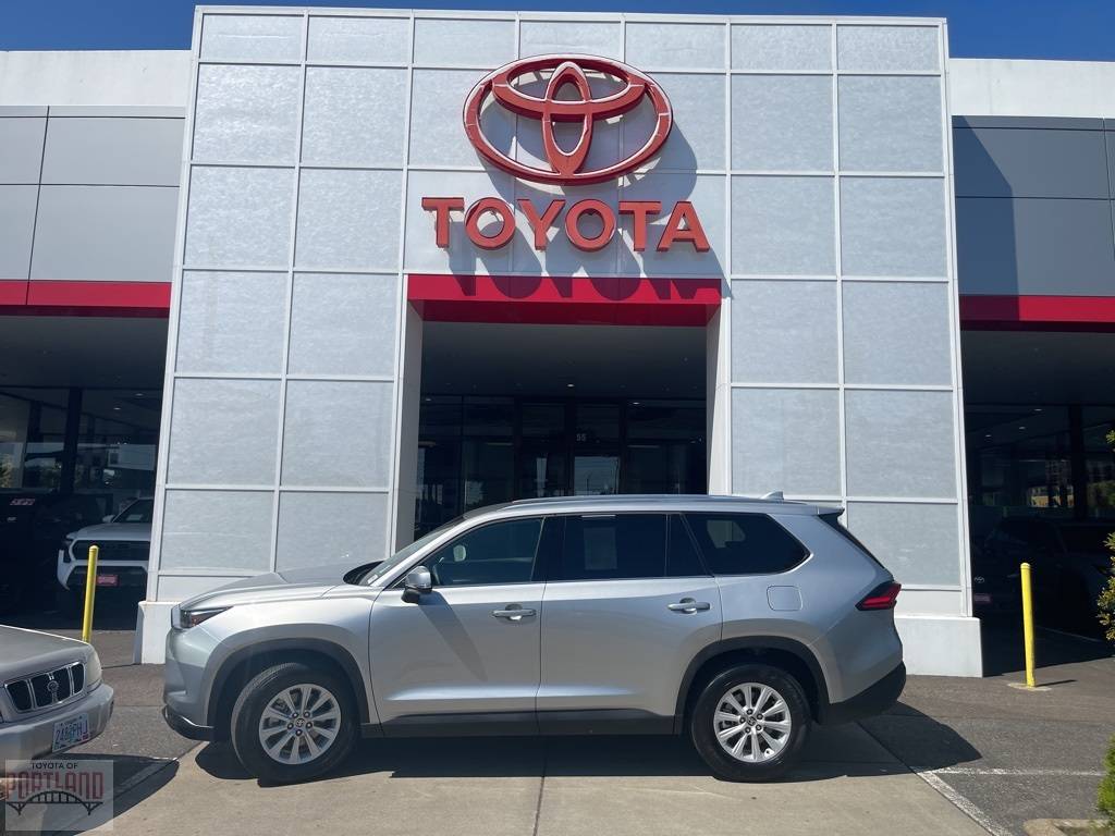 2024 Toyota Grand Highlander XLE — SUV — 7,500 mi — Portland, OR