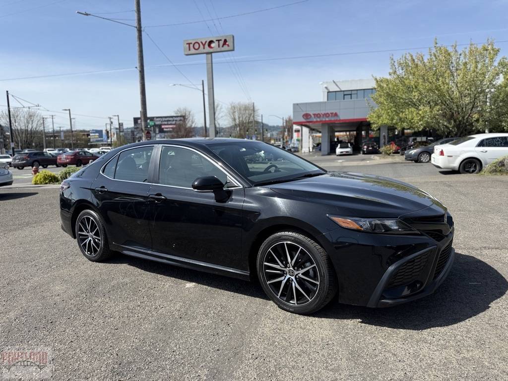 2023 Toyota Camry SE — Sedan — 52,399 mi — Portland, OR