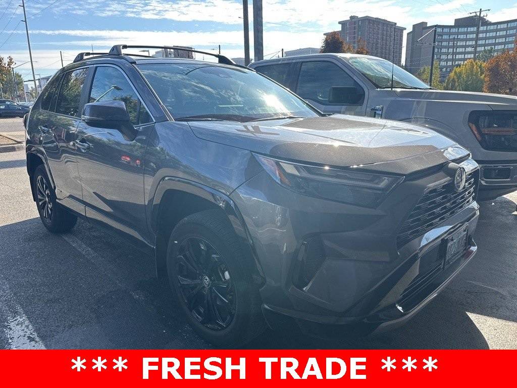 2022 Toyota RAV4 Hybrid SE — SUV — 23,315 mi — Portland, OR