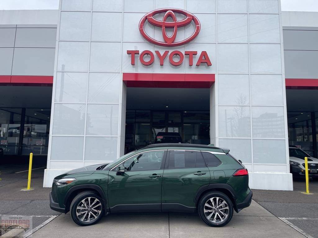 2022 Toyota Corolla Cross XLE — SUV — 30,118 mi — Portland, OR