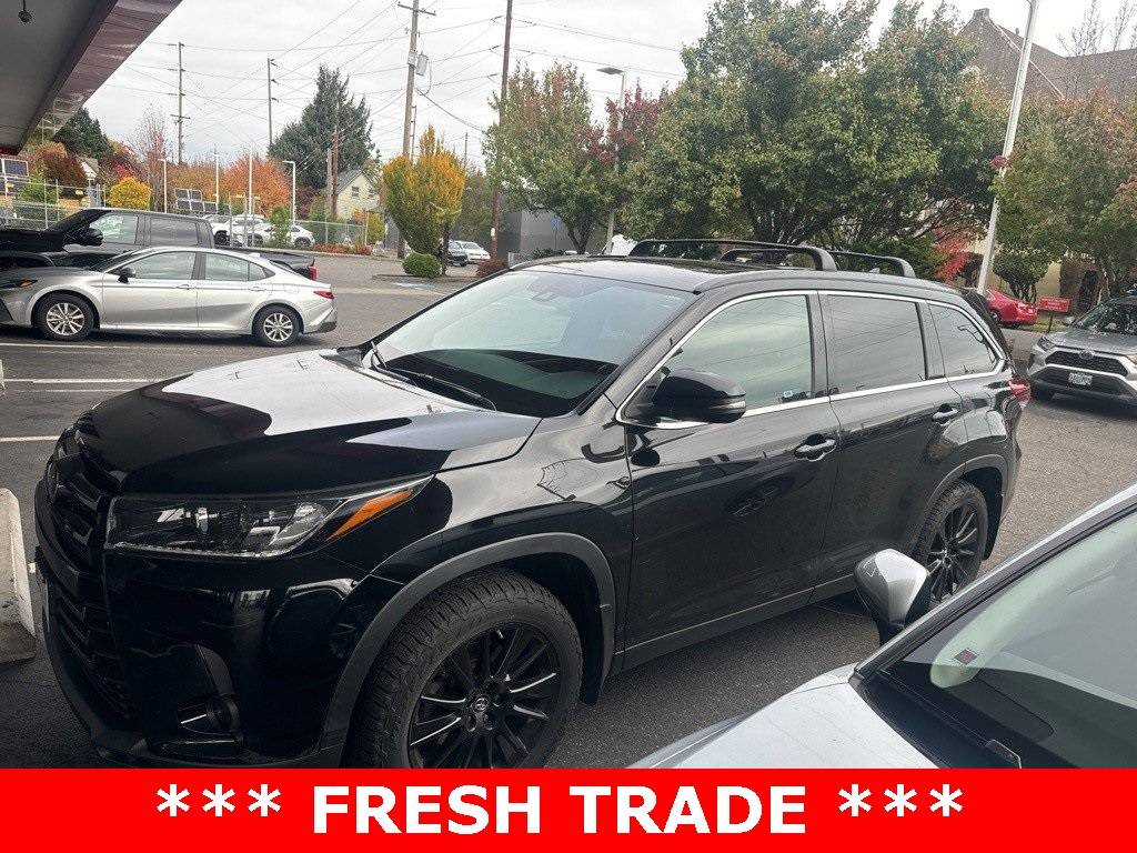 2019 Toyota Highlander SE V6 — SUV — 52,052 mi — Portland, OR