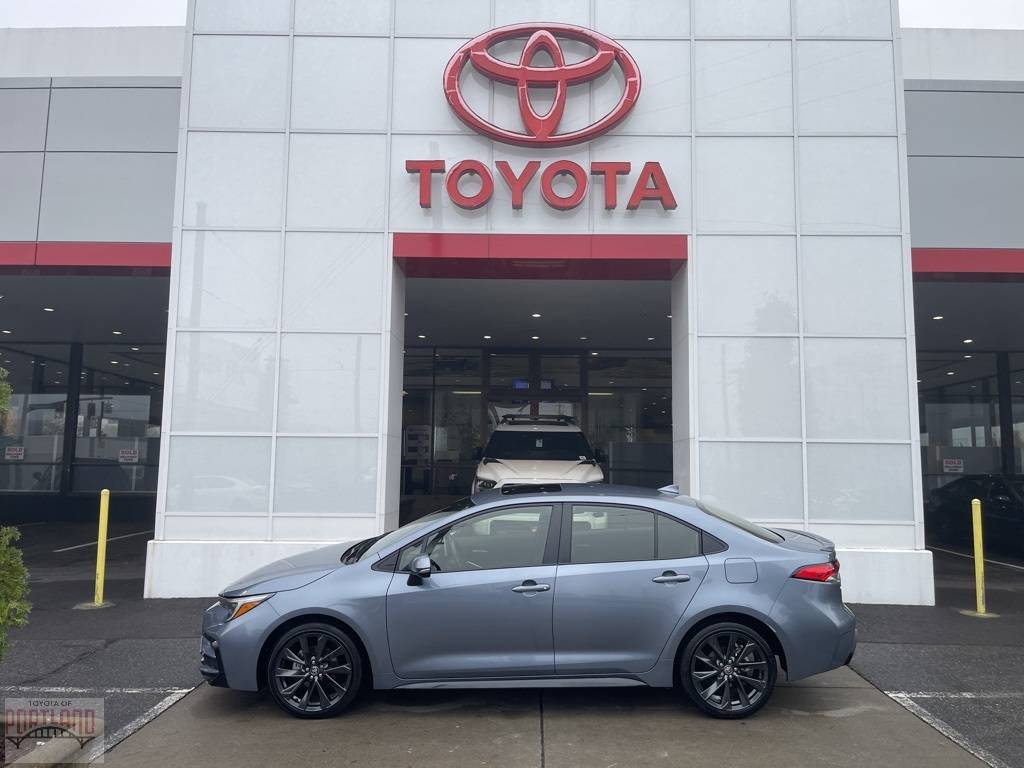 2025 Toyota Corolla Hybrid SE — Sedan — 4,224 mi — Portland, OR