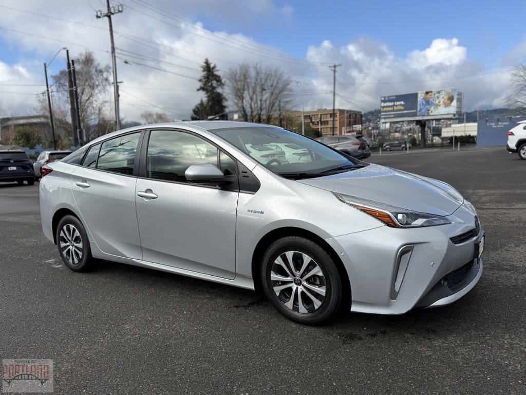 2022 Toyota Prius LE — Hatchback — 17,076 mi — Portland, OR