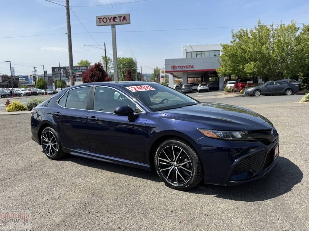 2021 Toyota Camry SE — Sedan — 51,465 mi — Portland, OR