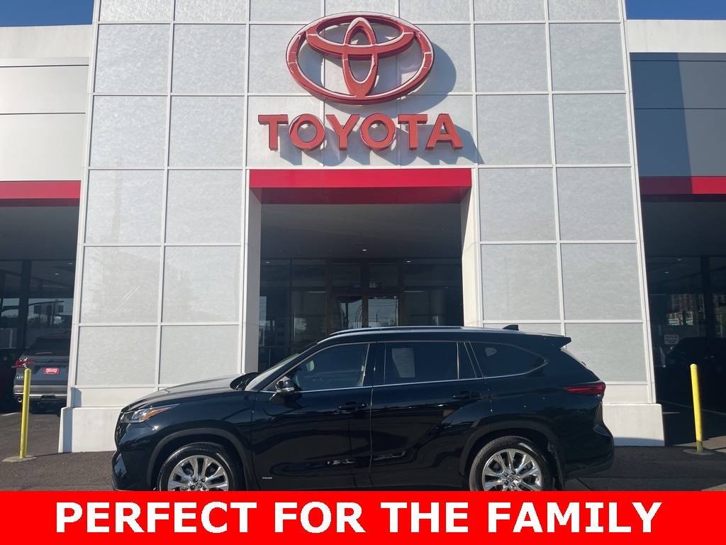 2023 Toyota Highlander Hybrid Limited — SUV — 7,336 mi — Portland, OR