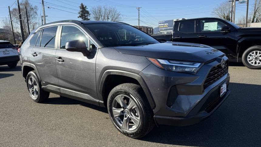 2024 Toyota RAV4 Hybrid XLE — SUV — 22,584 mi — Portland, OR