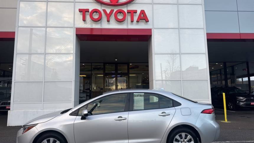 2022 Toyota Corolla LE — Sedan — 61,166 mi — Portland, OR