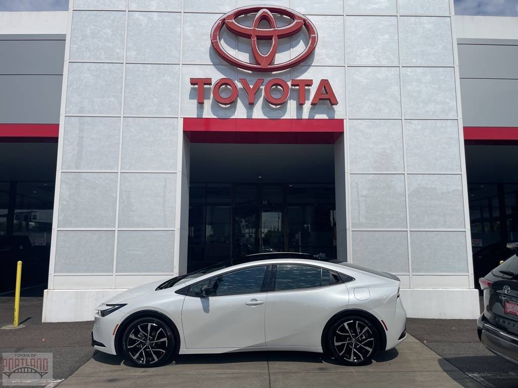 2024 Toyota Prius Prime XSE Premium — Hatchback — 4,090 mi — Portland, OR