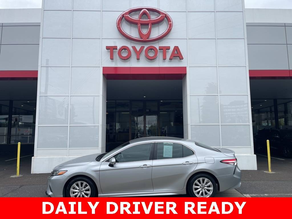 2020 Toyota Camry SE — Sedan — 61,612 mi — Portland, OR