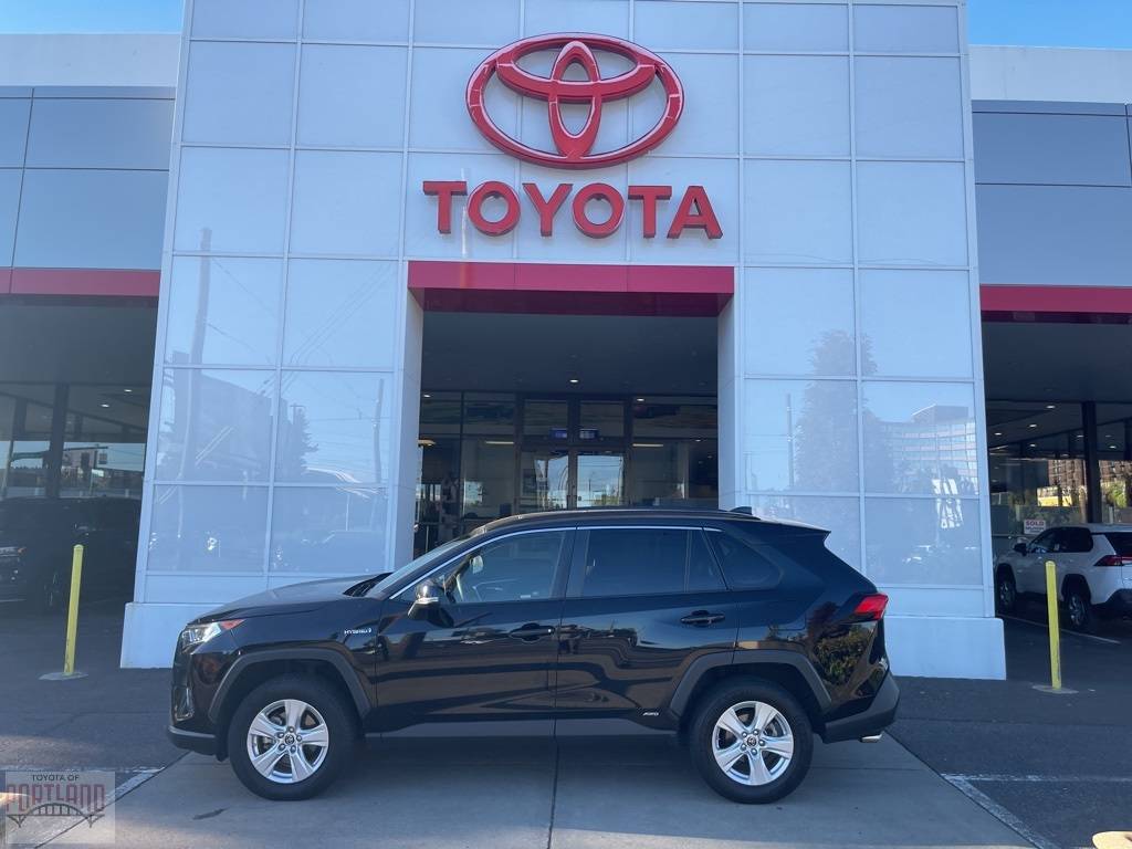 2019 Toyota RAV4 Hybrid XLE — SUV — 37,427 mi — Portland, OR