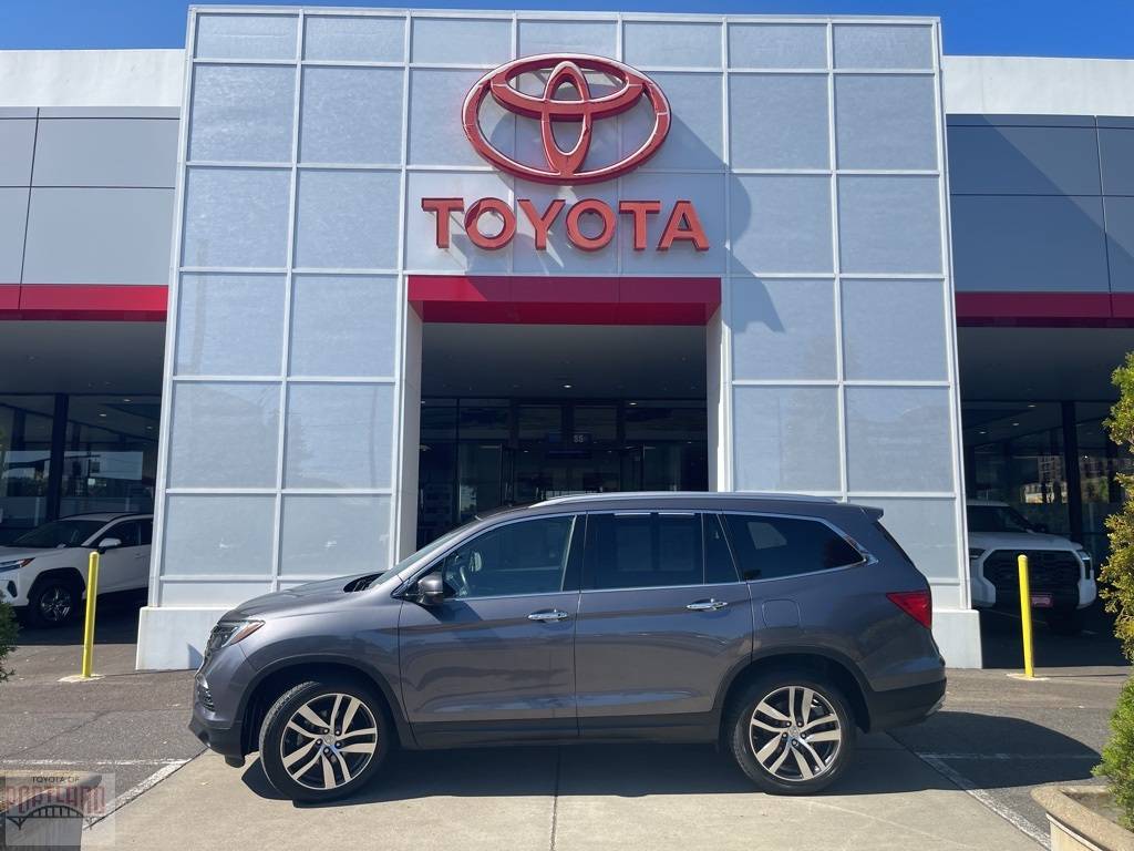 2017 Honda Pilot Touring — SUV — 108,445 mi — Portland, OR