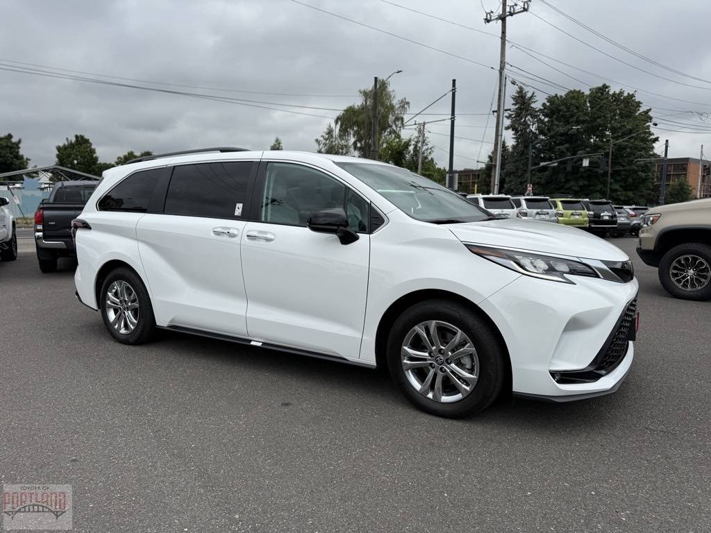 2023 Toyota Sienna XSE — Minivan — 30,429 mi — Portland, OR
