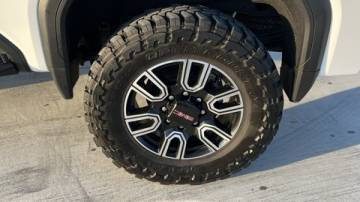 2022 GMC Sierra 2500HD AT4 — Pickup Truck — 90,137 mi — Douglas, GA