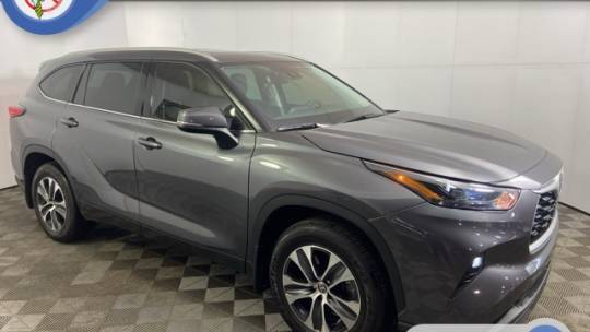 2022 Toyota Highlander XLE — SUV — 24,280 mi — Columbus, IN
