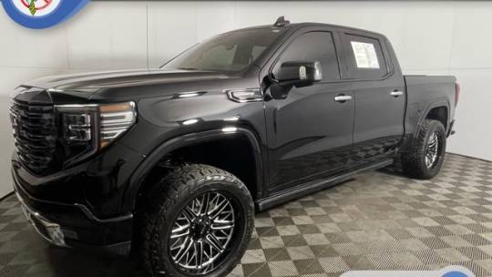 2024 GMC Sierra 1500 Denali Ultimate — Pickup Truck — 10,451 mi — Columbus, IN