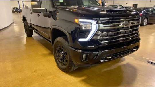 2024 Chevrolet Silverado 3500HD High Country — Pickup Truck — 4,290 mi — Franklin, IN