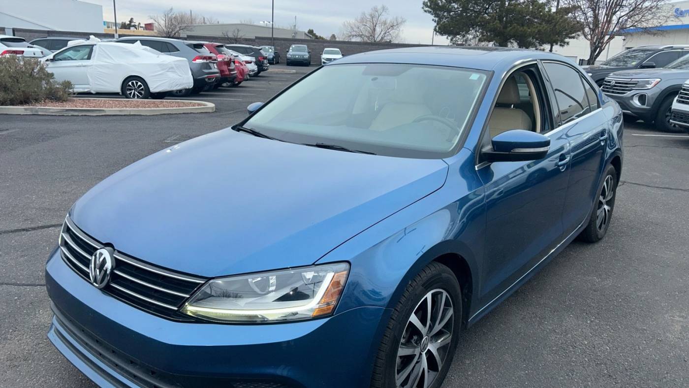 2017 Volkswagen Jetta 1.4T SE — Sedan — 62,389 mi — Albuquerque, NM