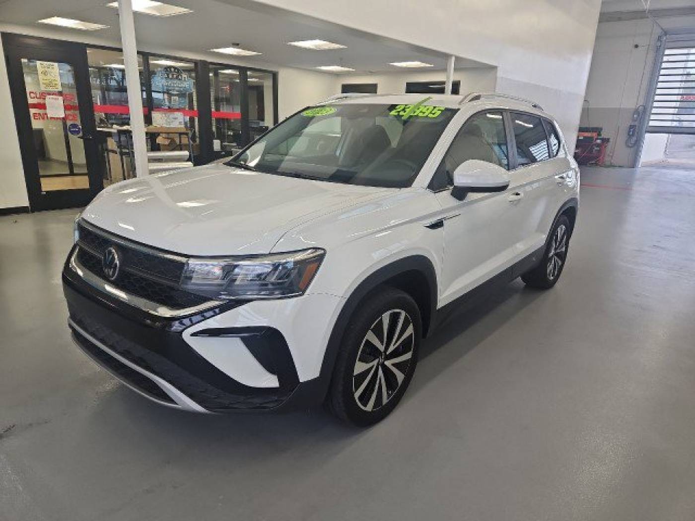 2023 Volkswagen Taos SE — SUV — 25,056 mi — Albuquerque, NM
