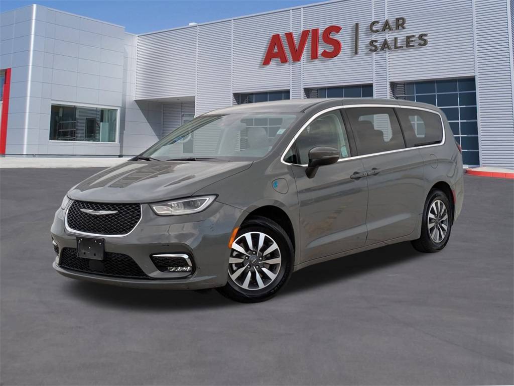 2023 Chrysler Pacifica Hybrid Touring L — Minivan — 63,592 mi — Glendale, CA