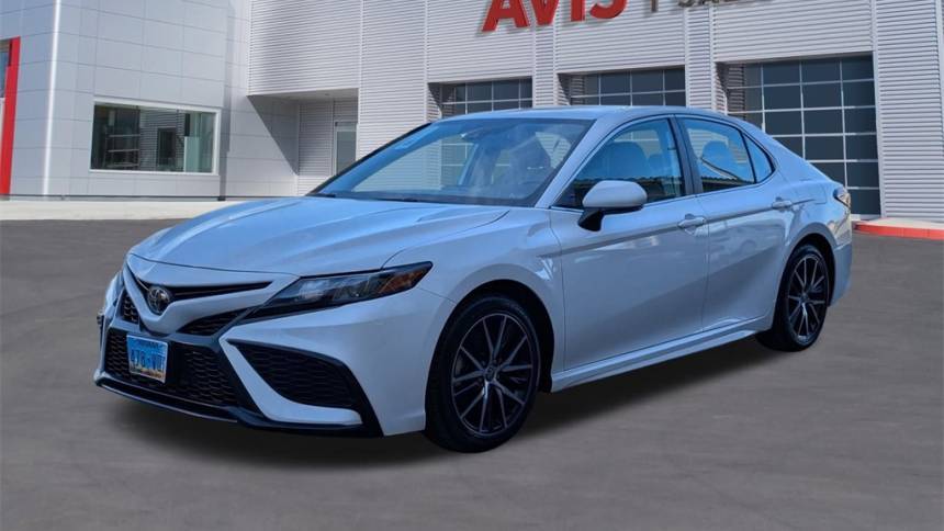 2022 Toyota Camry SE — Sedan — 61,985 mi — Glendale, CA