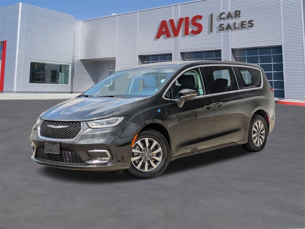 2023 Chrysler Pacifica Hybrid Touring L — Minivan — 55,598 mi — Glendale, CA