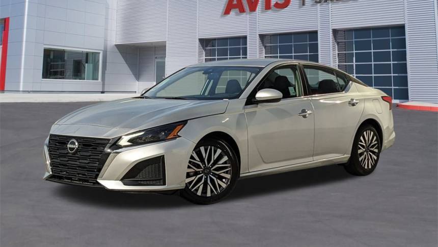 2023 Nissan Altima SV — Sedan — 43,995 mi — Glendale, CA
