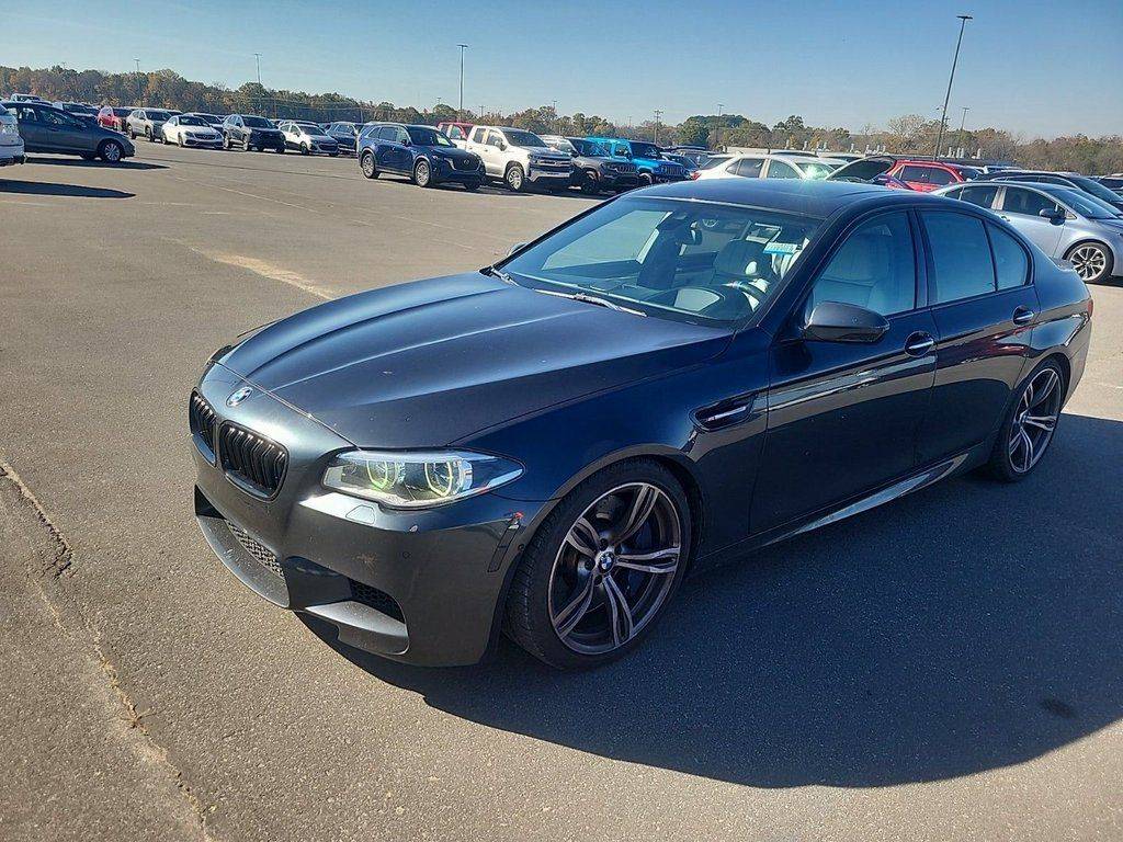 2014 BMW M5 Standard