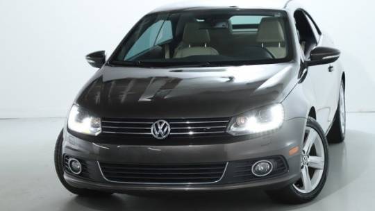 2012 Volkswagen Eos Lux — Convertible — 82,082 mi — Twinsburg, OH