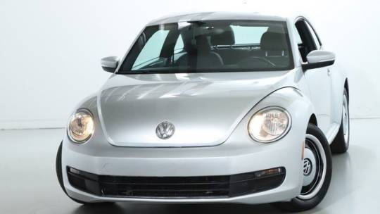 2012 Volkswagen Beetle 2.5 — Hatchback — 109,115 mi — Twinsburg, OH