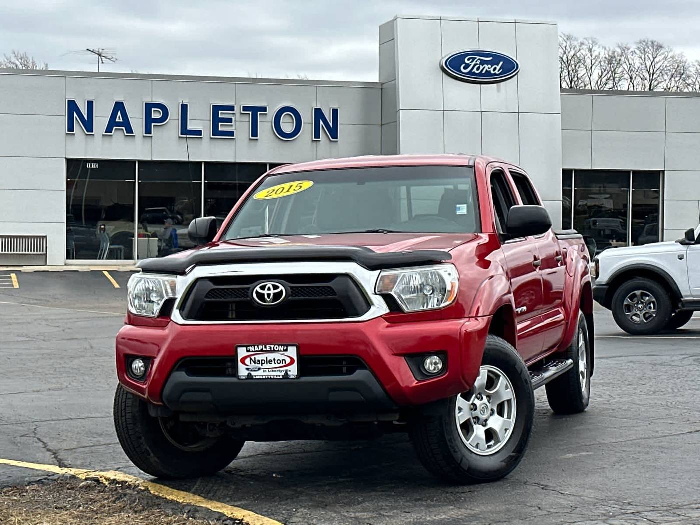 2015 Toyota Tacoma Base — Pickup Truck — 82,291 mi — Libertyville, IL