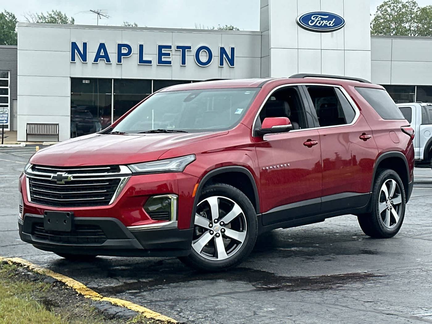 2023 Chevrolet Traverse LT Leather — SUV — 25,869 mi — Libertyville, IL