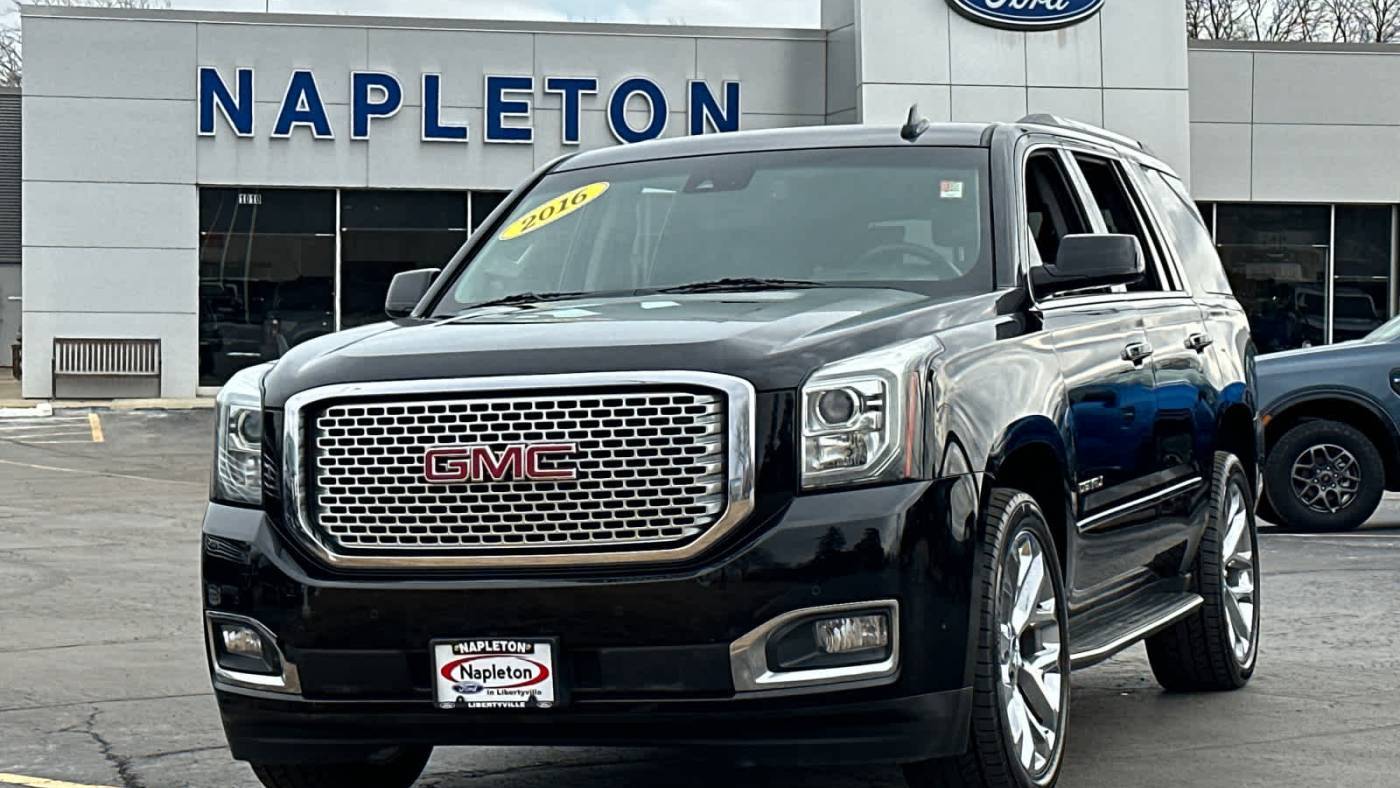 2016 GMC Yukon Denali — SUV — 102,245 mi — Libertyville, IL