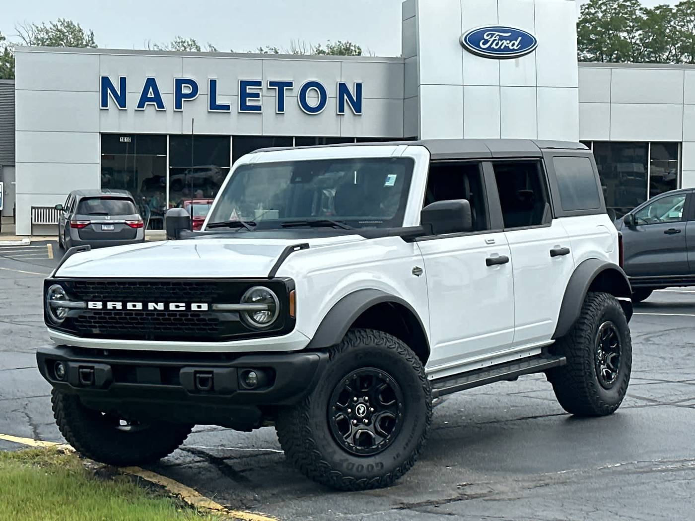 2023 Ford Bronco Wildtrak — SUV — 25,974 mi — Libertyville, IL